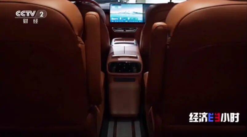 央視聚焦深藍“黑公關(guān)”事件 直擊汽車行業(yè)網(wǎng)絡(luò)亂象對誠信企業(yè)的沖擊